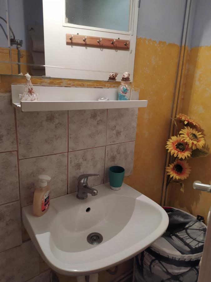 The Cinema Flat Apartment Athens Luaran gambar